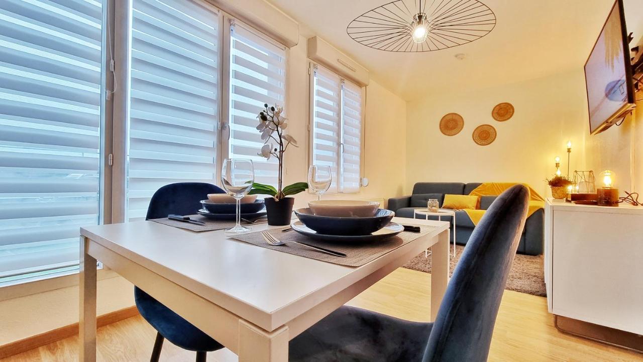 Le Smart - Parking - Terrasse - Wifi - Mulhouse - Relax Bnb Pfastatt Exterior foto